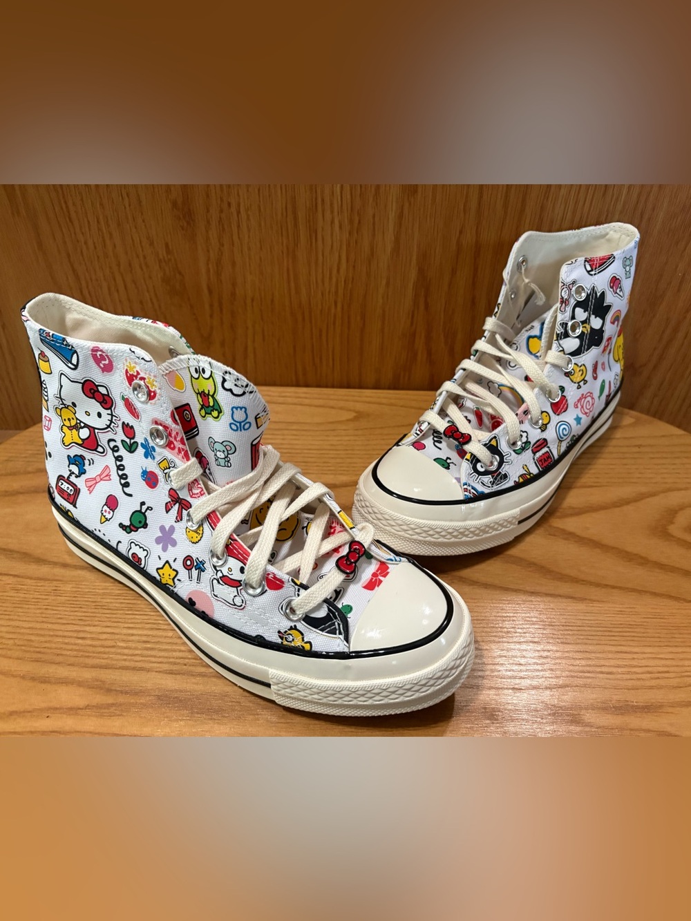 Converse x Hello Kitty & Friends Chuck Taylor All Star High Top Shoes Womens 8
